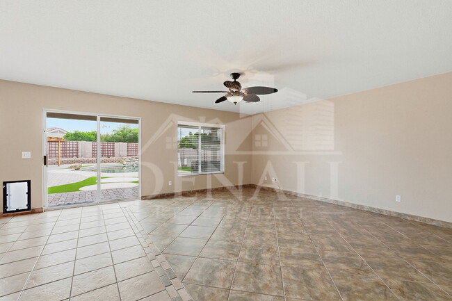 Photo - 11319 W Madisen Ellise Dr