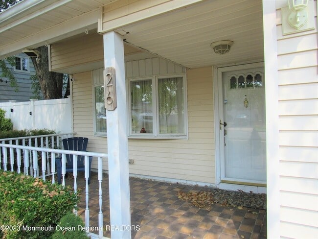 Photo - 26 Lincroft Ave