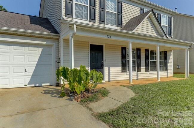 Photo - 524 Stillgreen Ln