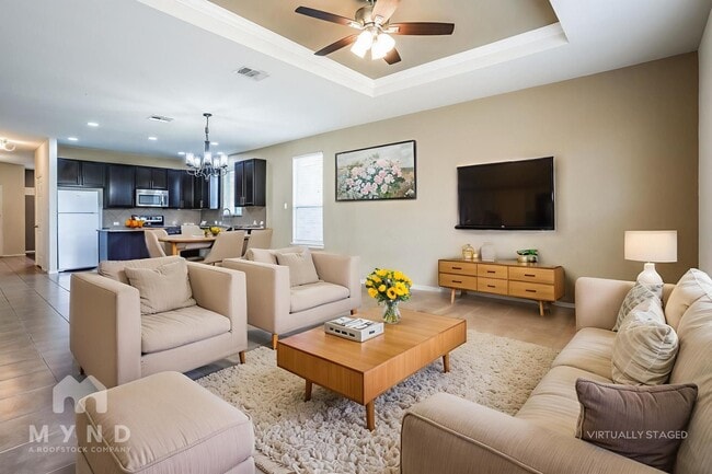 Photo - 300 Golden Butterfly Dr