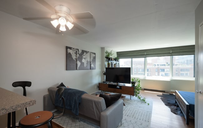 Photo - 1330 New Hampshire Ave NW Unit 1003