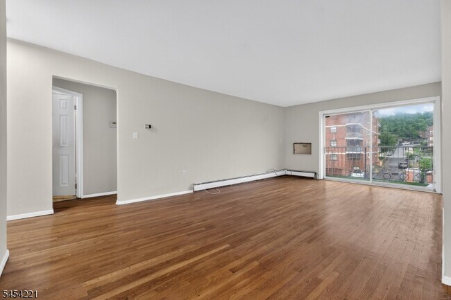 Photo - 765 Vose Ave Unit D14