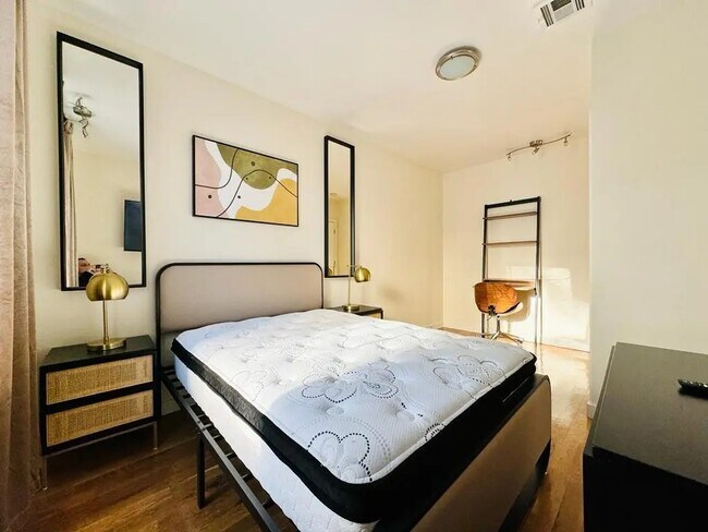 Photo - Furnished room/NOT APARTMENT Unit 1B