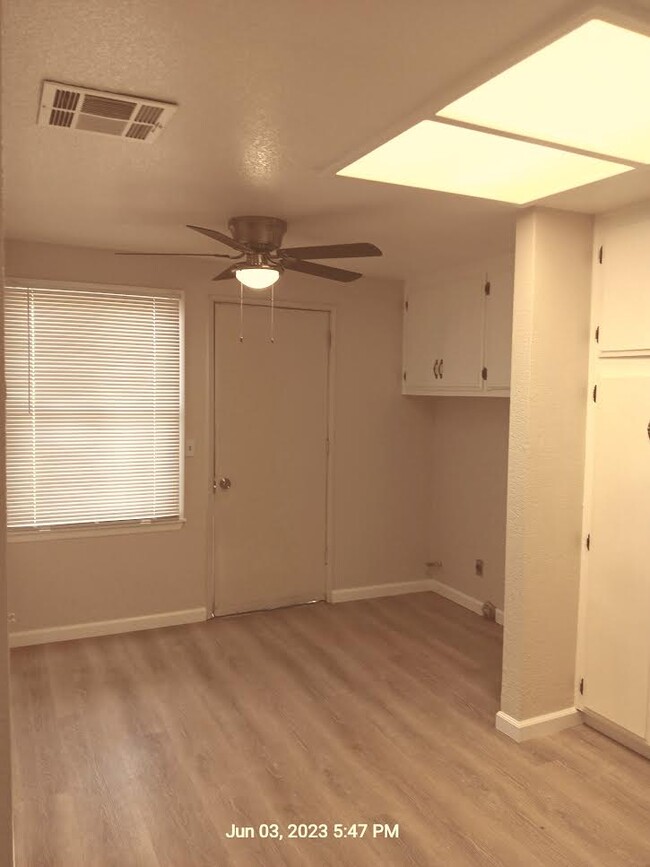 Building Photo - 405 S Richmond Rd Rental