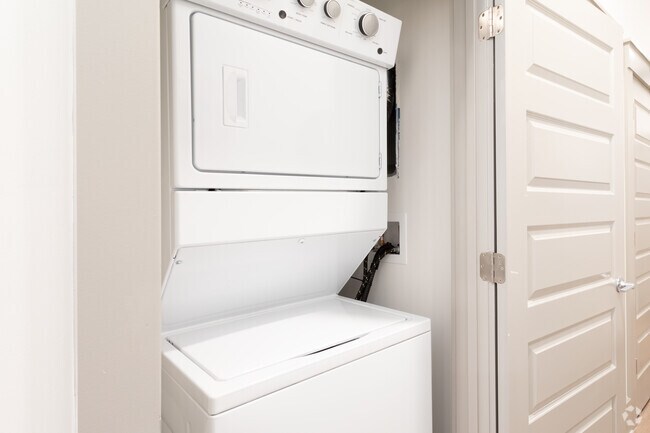 1HAB, 1BA - 761 ft² - Preserve at Westfields