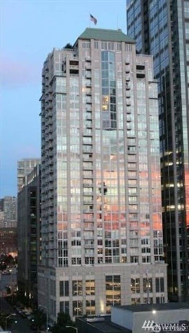 Building Photo - 1bd/1ba Seattle Condo Unit 2908