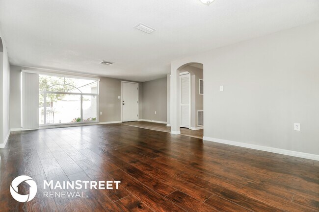 Photo - 9025 Collage Ln