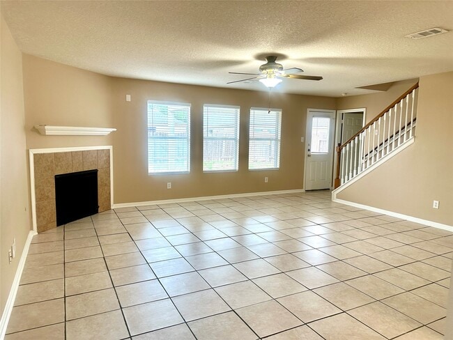 Photo - 19618 Lighthouse Scene Ln