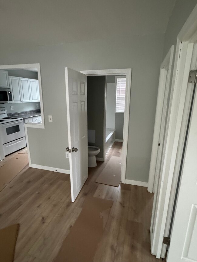 Photo - 111 Ennell St Unit Ennell