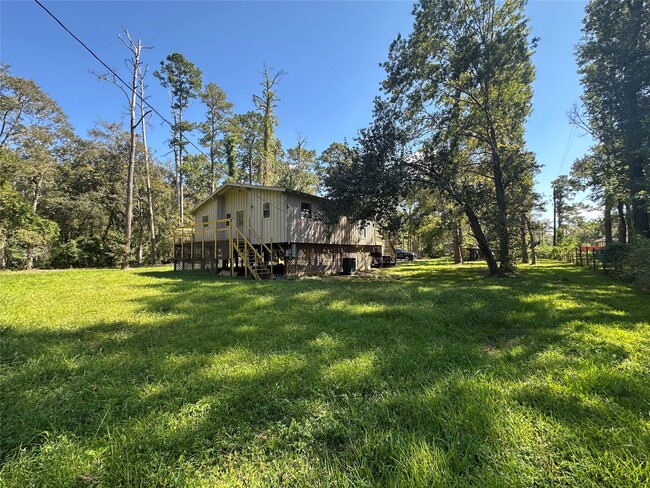 Photo - 17901 Pine St