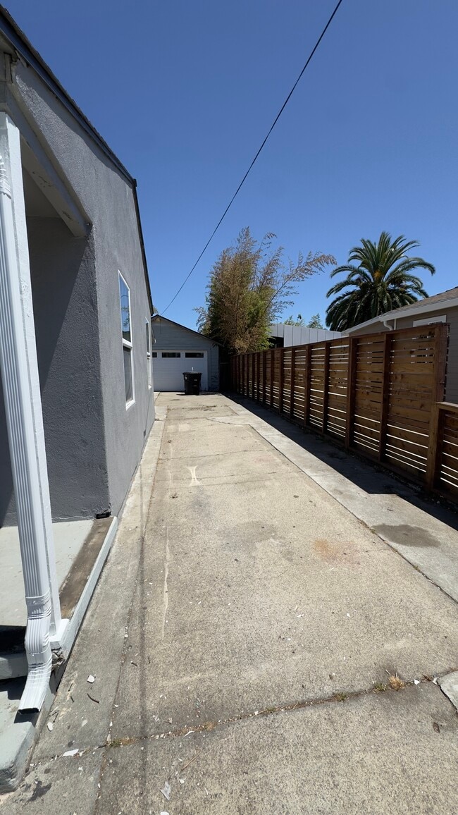 Photo - 1232 Laurel Ave