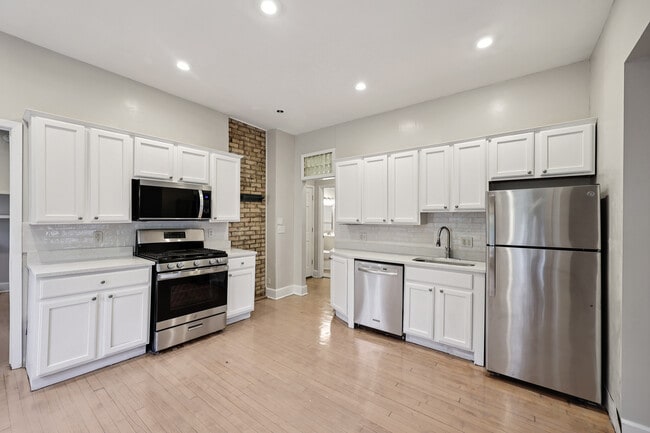 Photo - 515 W 25th St Unidad Lower