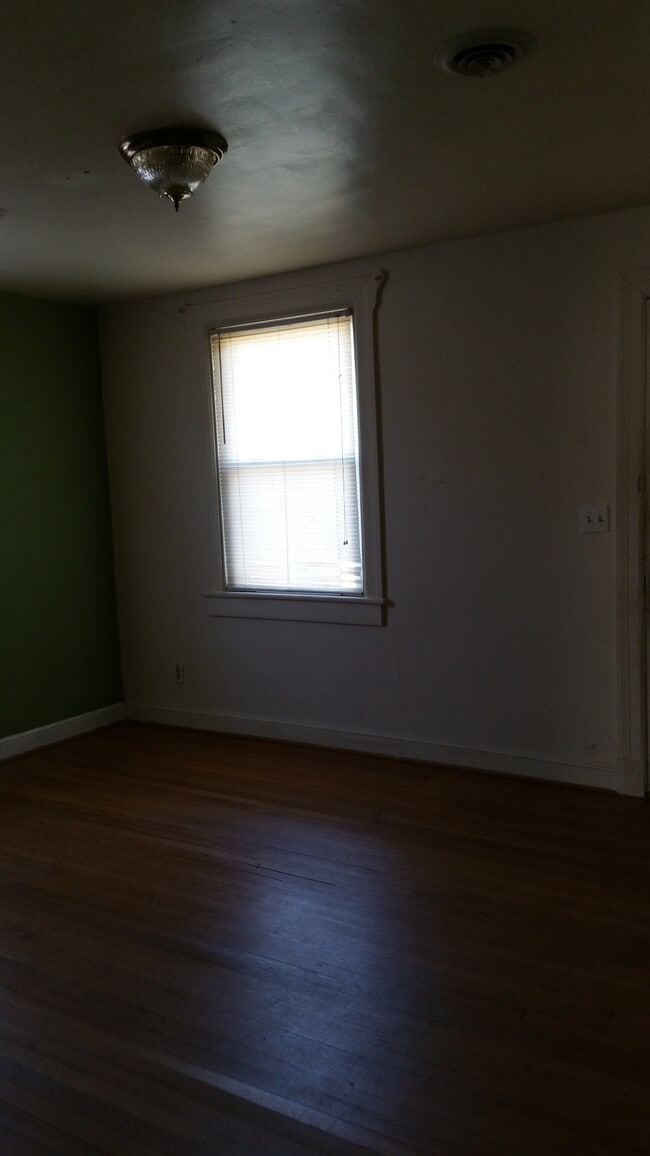 Photo - 130 Leavenworth St