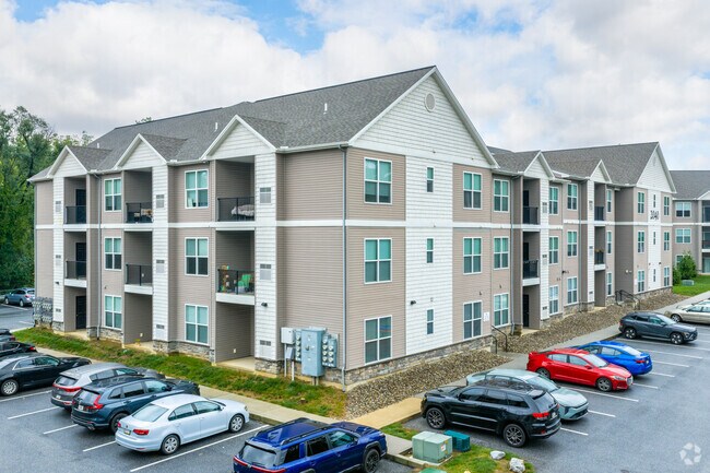 Brooks Edge Apartments