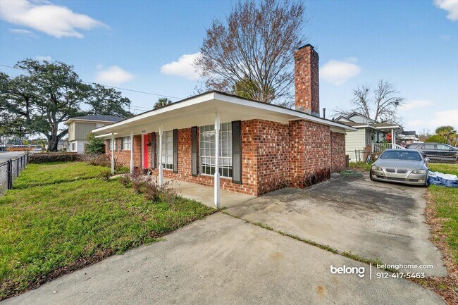 Photo - 2505 Hopkins St