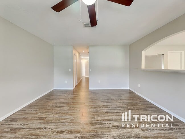 Photo - 3013 Whispering Trails Dr