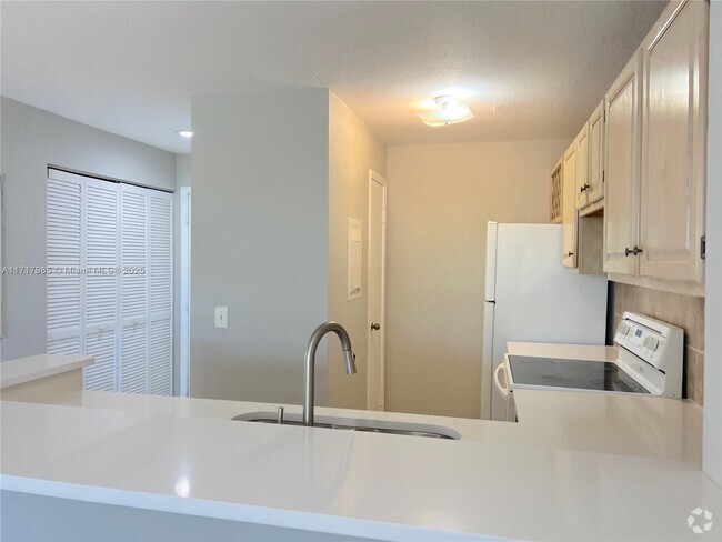 Building Photo - 1705 Palm Cove Blvd Unit 1-308 Rental