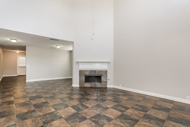 Photo - 4812 Derby Ln