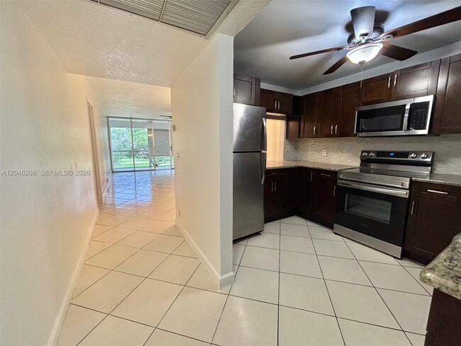 Photo - 9411 Evergreen Pl Unit 303
