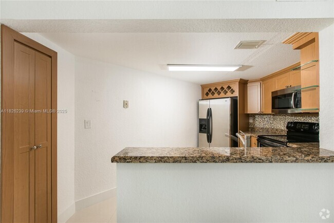 Building Photo - 10241 NW 9th Street Cir Unit 109-5 Rental