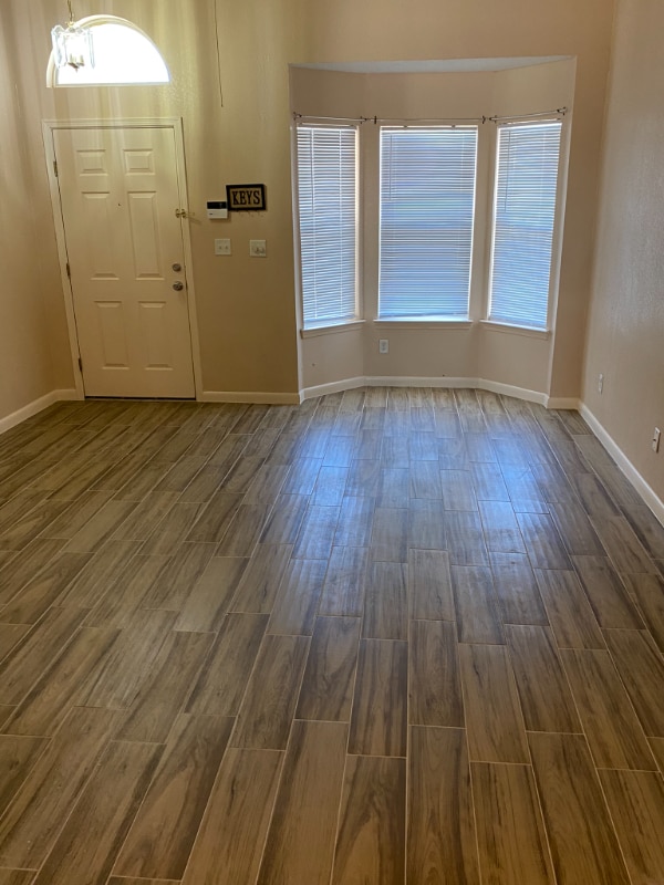 2996 Tierra Cortez Ave