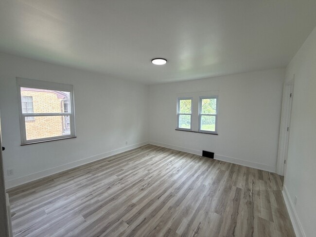 Photo - 7209 Brookcrest Dr Unit 2