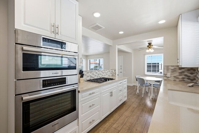 Photo - 1117 W Bay Ave Unit 1117 West Bay Ave. A