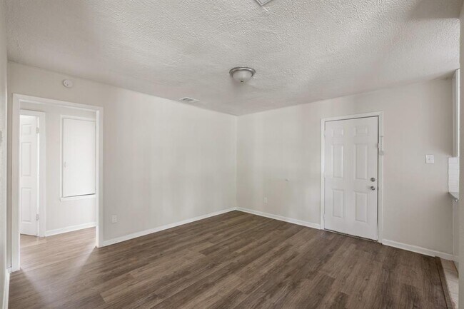 Photo - 900 S Anderson St