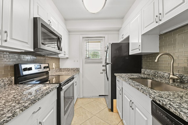 Photo - 3600 N Ocean Dr Unidad 201