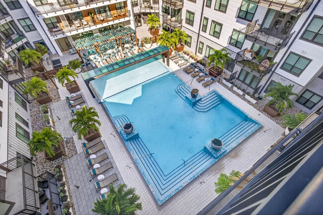 Photo - 801 N Mac Dill Ave Unidad ID1313894P