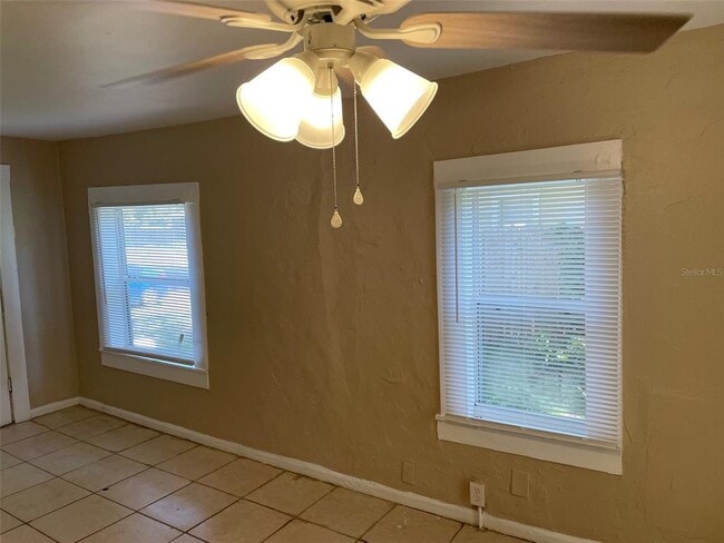 Photo - 2010 28th Ave N