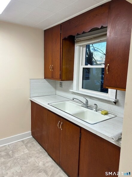 Photo - 63 Woodbine St