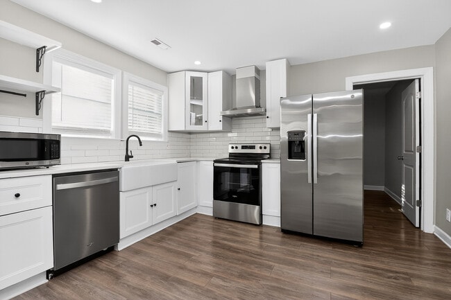 Photo - 4044 Dinglewood Ave