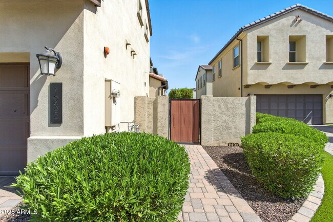 Photo - 1935 S Follett Way