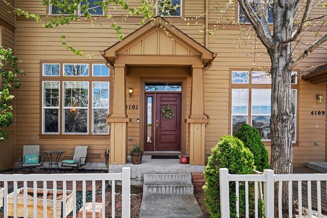 Photo - "Discover Your Dream Home: Spacious 3-Bedroom Townhouse in Scenic Castle Rock!"