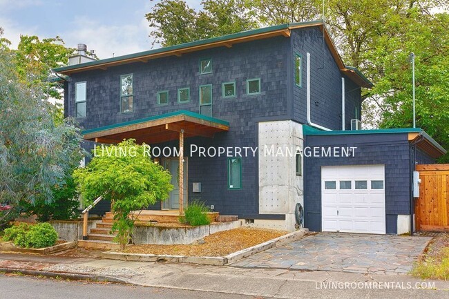 Photo - 8616 N Swenson-