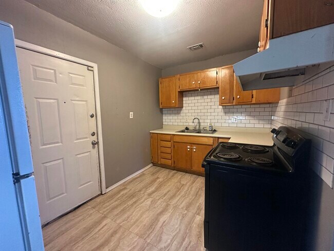 Photo - 3202 Avenue S