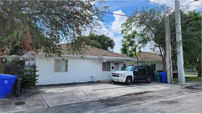 Photo - 580 NW 58th St