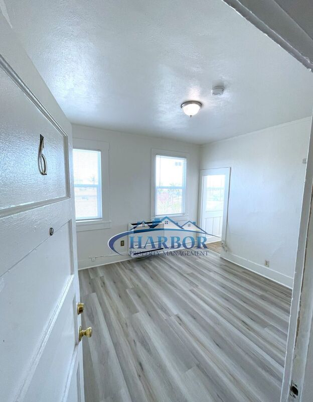 341 W Amar St