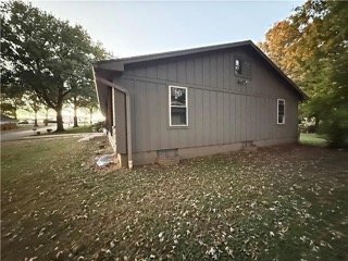 Photo - 8220 Freeman Ave
