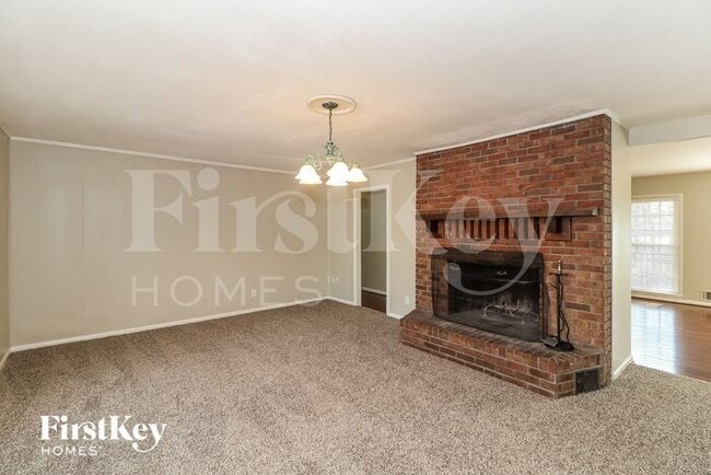 Photo - 458 Oakland Dr NW