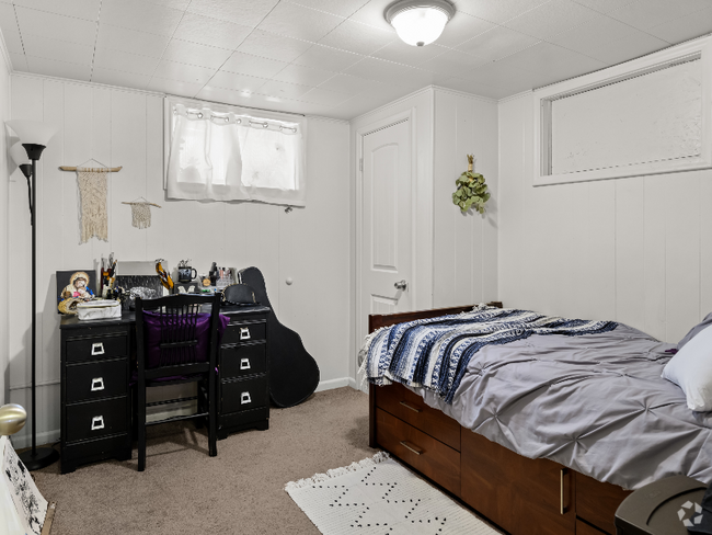 Building Photo - 544 E 600 N Rental