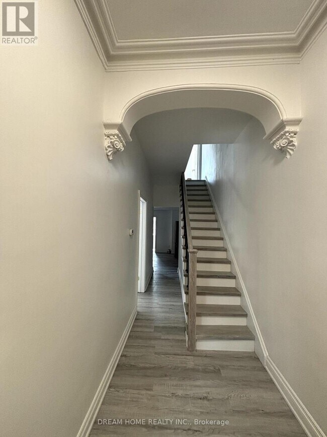 Photo - 262 Clinton St