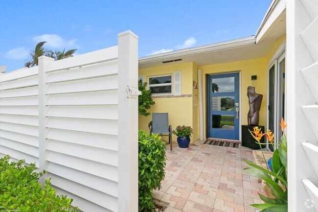 Building Photo - 208 Sims Creek Dr Rental