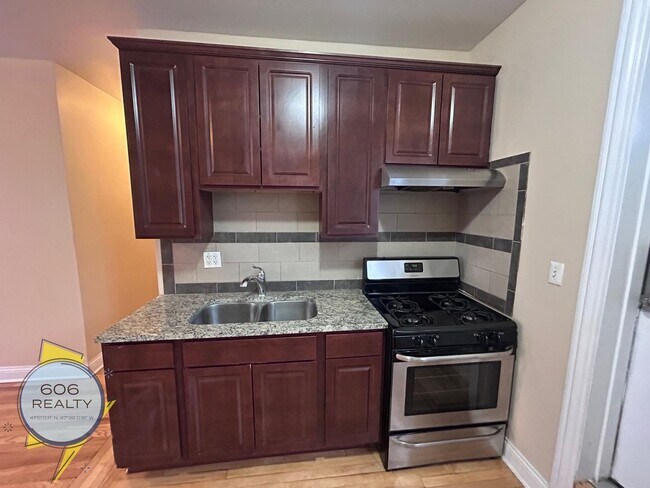 Photo - 3205 N Central Ave Unidad 2