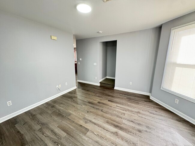 Photo - 53 Stevens St