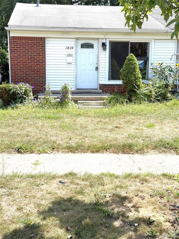 1839 Ackley Ave