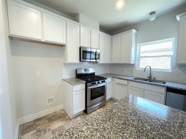 Photo - 3310 Aster Mdw Wy