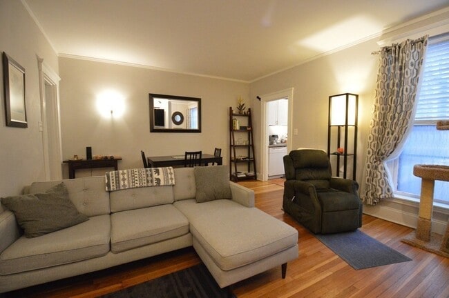 Photo - 1992 Commonwealth Ave Unit 2