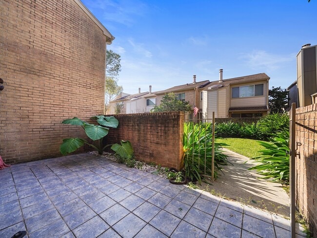 Photo - 2056 Augusta Dr Unidad 2/15